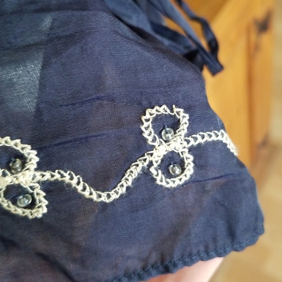 Blue embroidered top - Picture 3 of 3